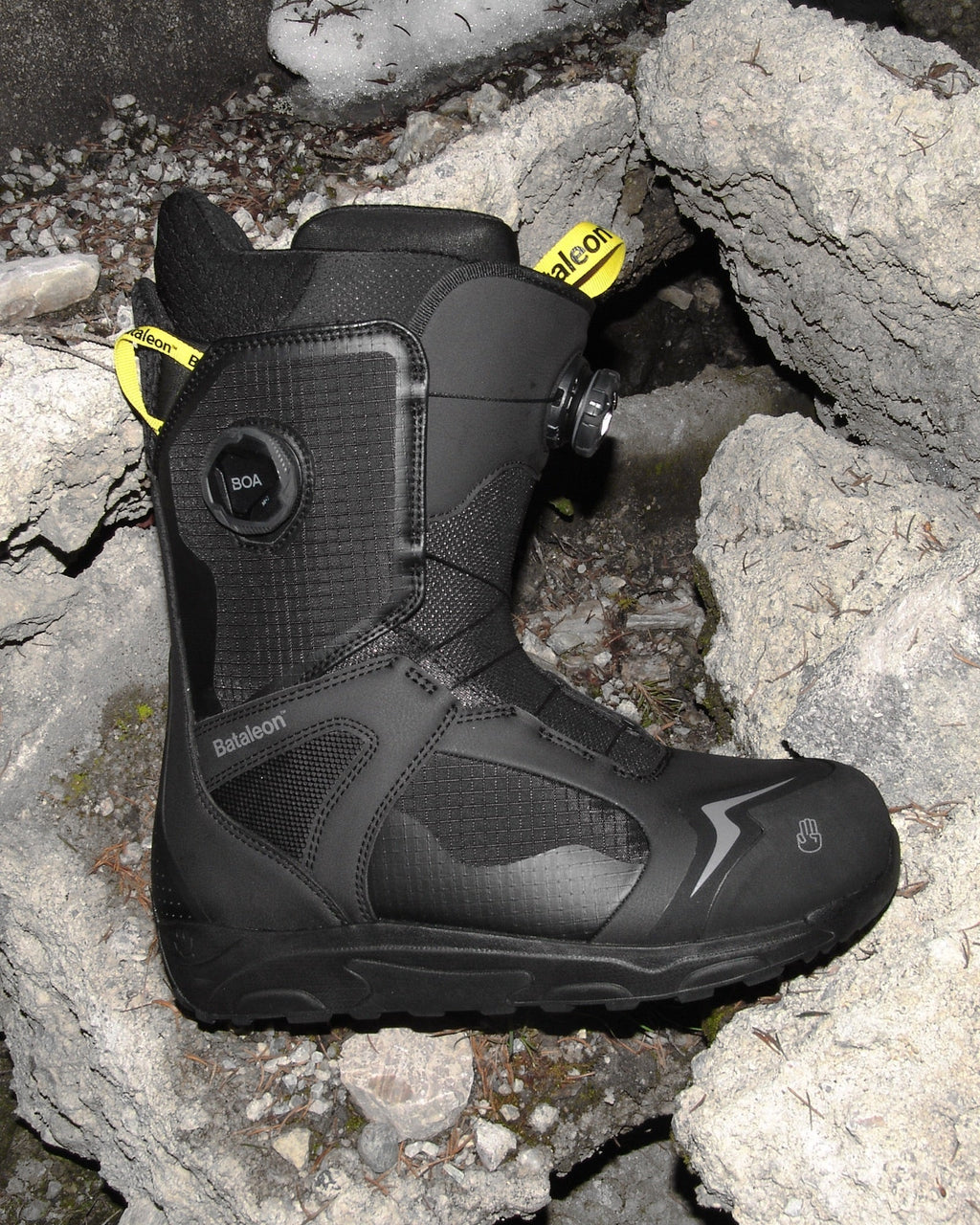 color-black Boots - Rave Men's Snowboard Boots - Bataleon US