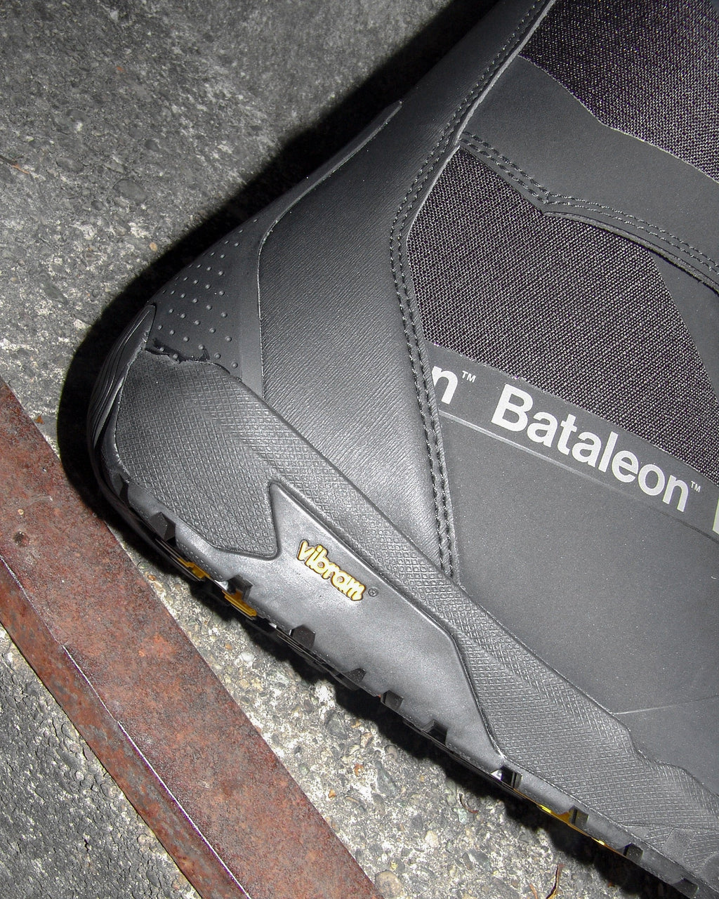 color-black Boots - Salsa Men's Snowboard Boots - Bataleon US
