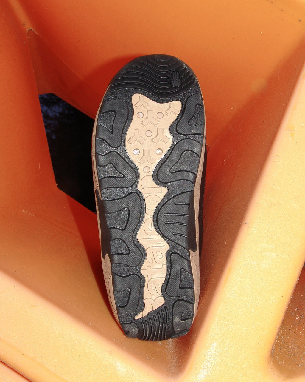 color-black Boots - Twist Men's Snowboard Boots - Bataleon US