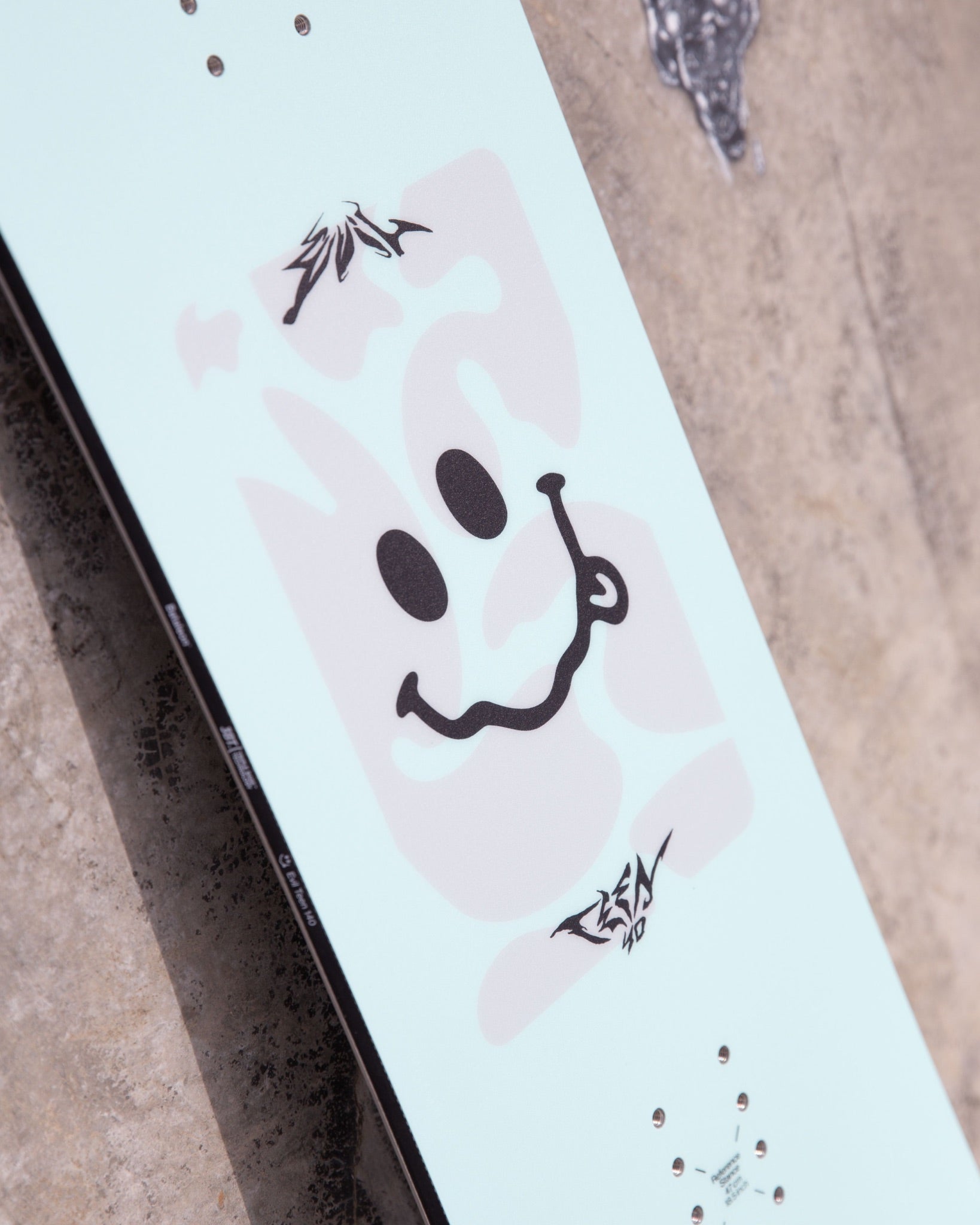 Riding Devices : Snowboards - Evil Teen Youth Snowboard - Bataleon US