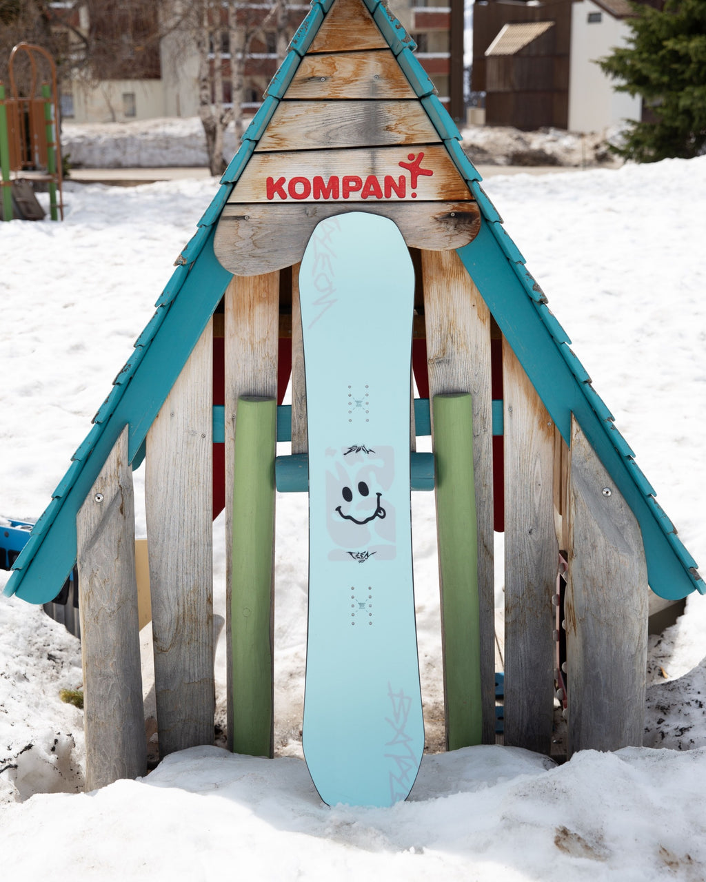 Riding Devices : Snowboards - Evil Teen Youth Snowboard - Bataleon US