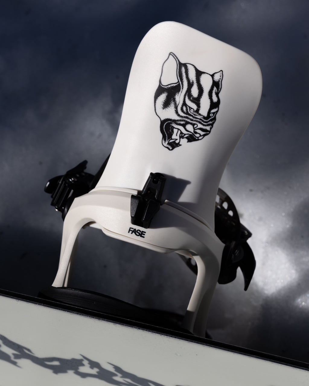 Bindings - Men's Ghost FASE® Snowboard Bindings - Bataleon US