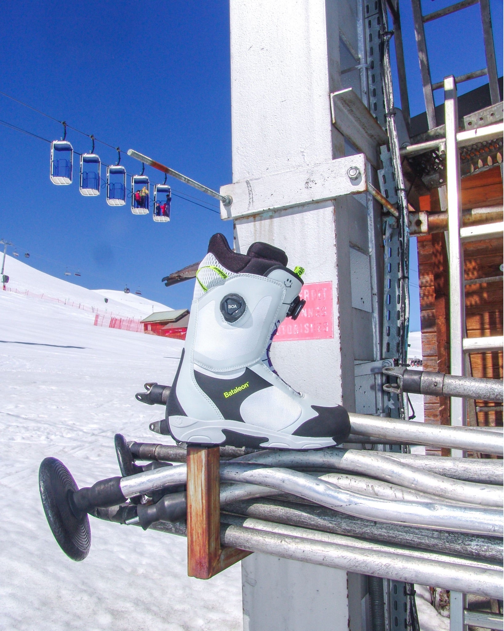 Boots - Men's Rave Snowboard Boots - Bataleon US