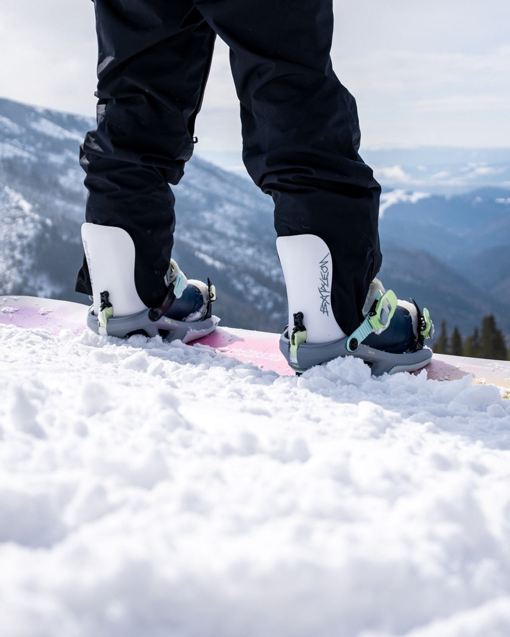 Bindings - Women's Ghost FASE® Snowboard Bindings - Bataleon US
