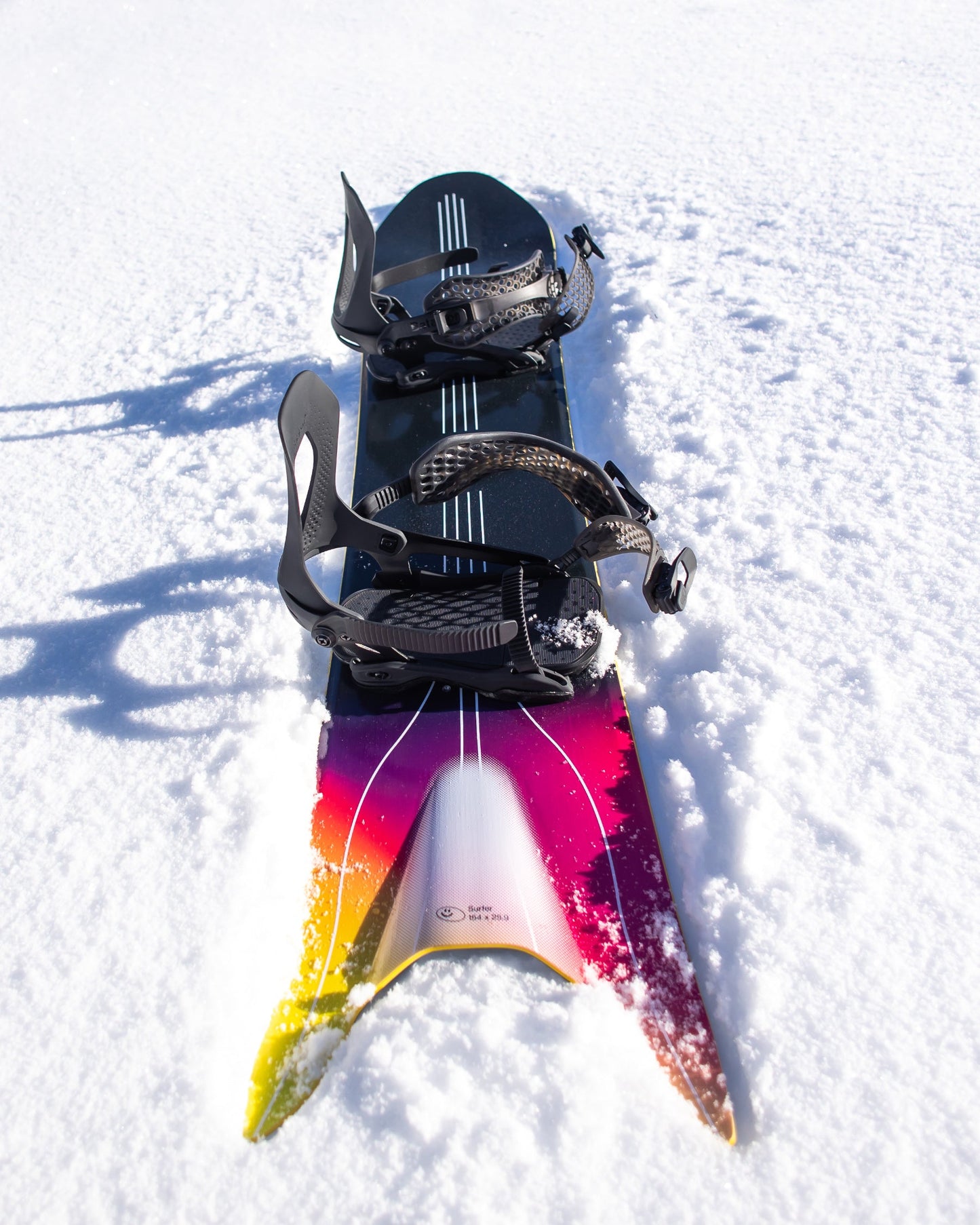 Bataleon men's snowboards 2025 in multicolor. Surfer 2025 | Bataleon Snowboards™ 2025.